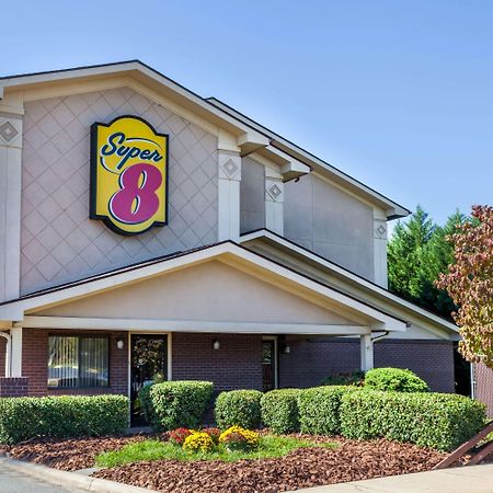 Super 8 By Wyndham Charlotte/Amusement Park Area Hotel Buitenkant foto
